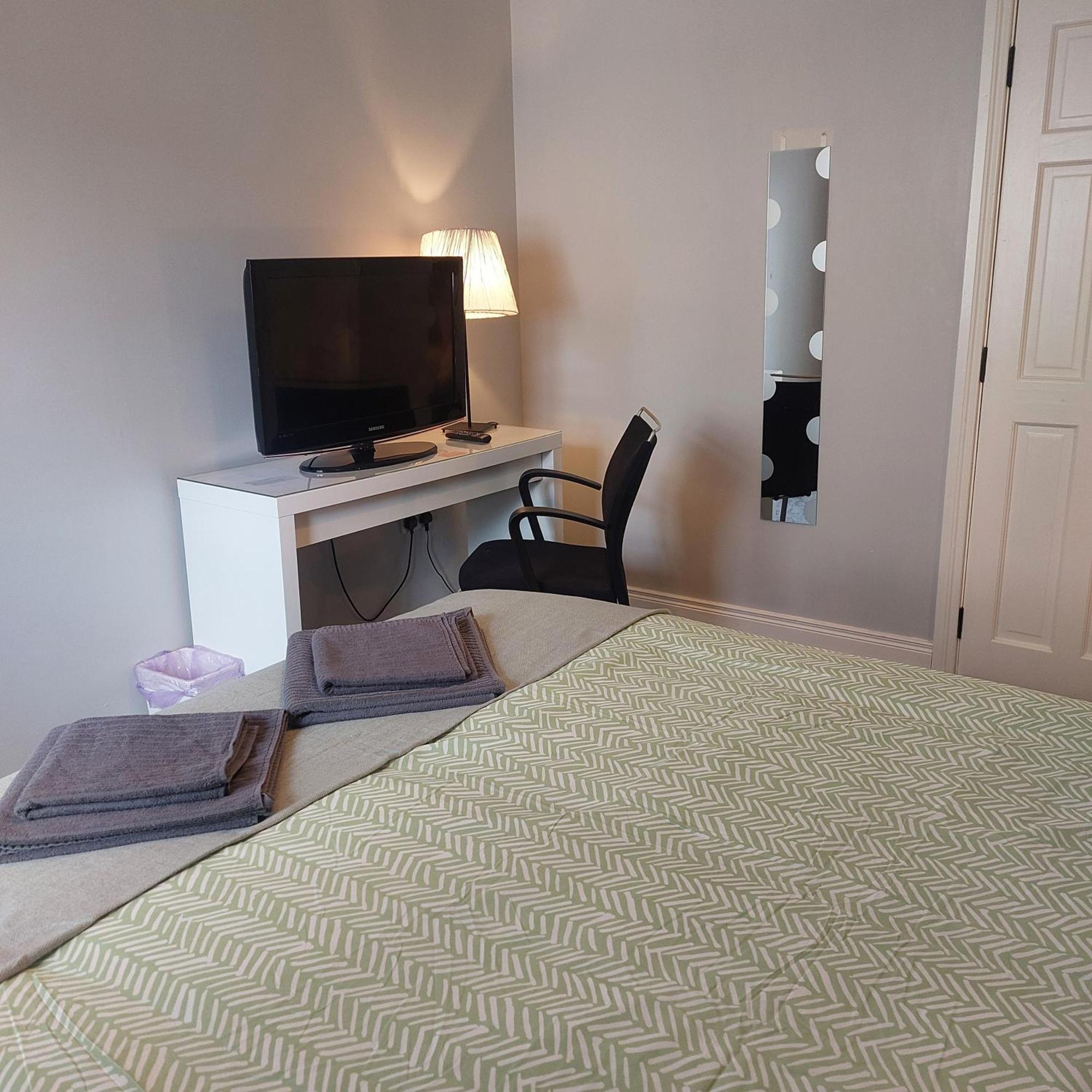 Lawnbrook Town House Otel Belfast Dış mekan fotoğraf